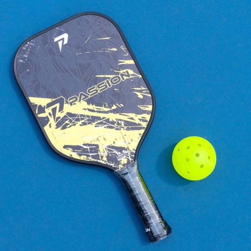 Vợt Pickleball Passion Hybrid nổi bật với khả năng kiểm soát bóng cực tốt