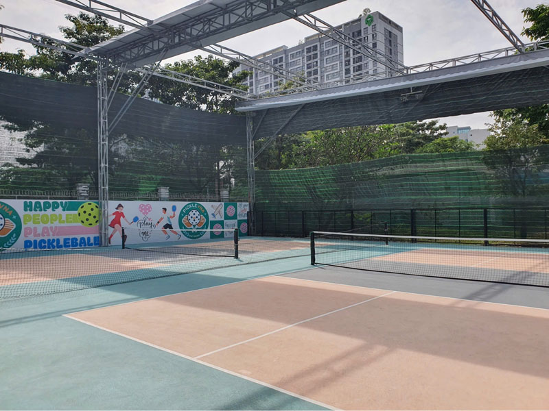 Sân pickleball VNA với mặt sân chất lượng