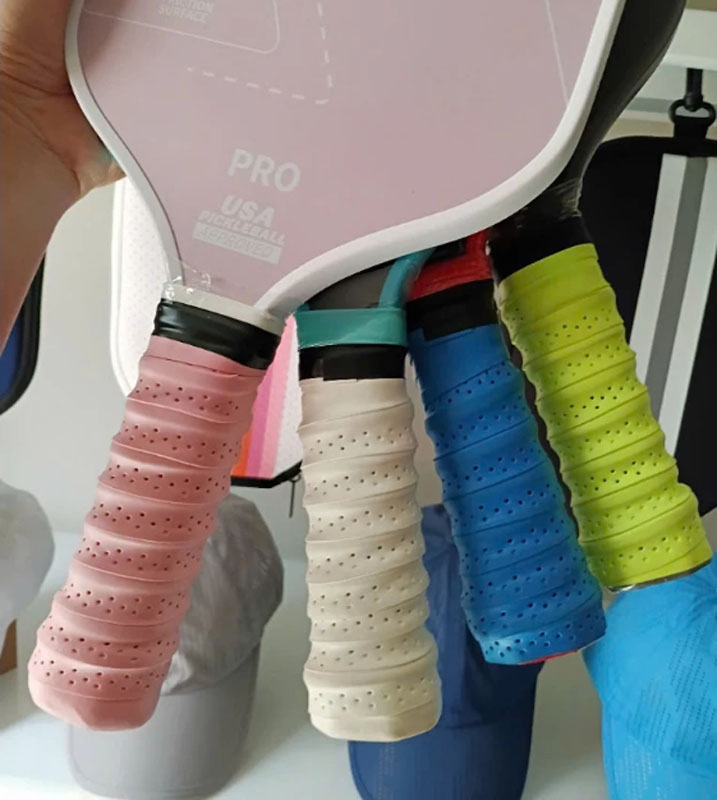 Quấn cán vợt giúp bảo vệ tay, tăng tính thẩm mỹ cho vợt