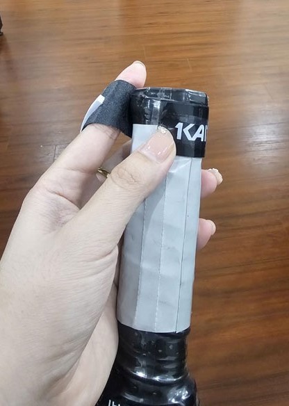 Cách cuốn cán vợt