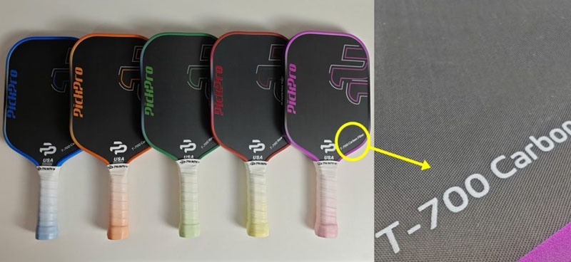 Bề mặt vợt pickleball T700 carbon với nhiều màu sắc khác nhau