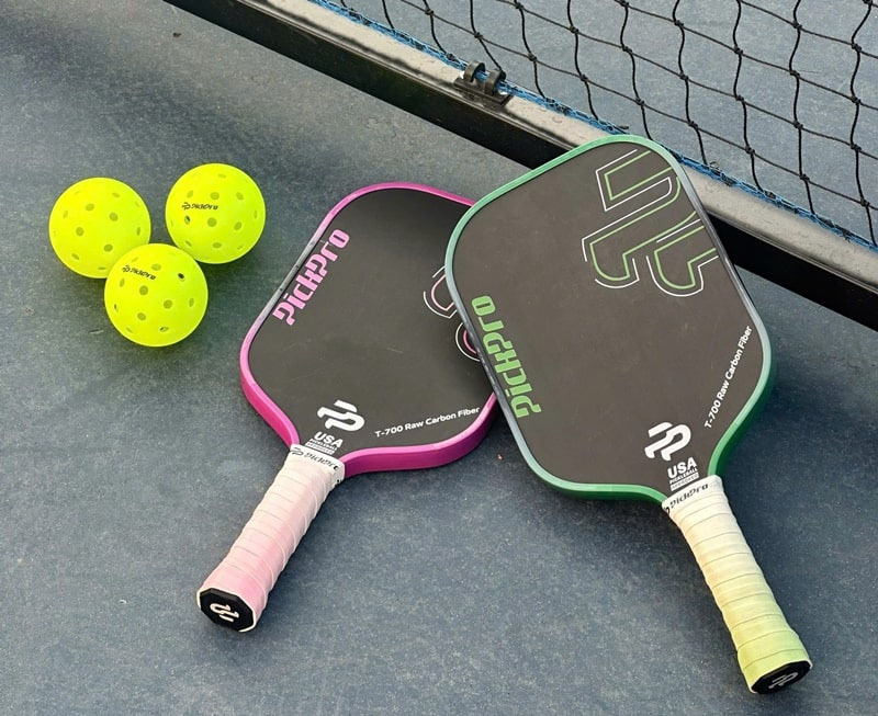 Review, so sánh vợt pickleball T700 và vợt pickleball T700 Pro