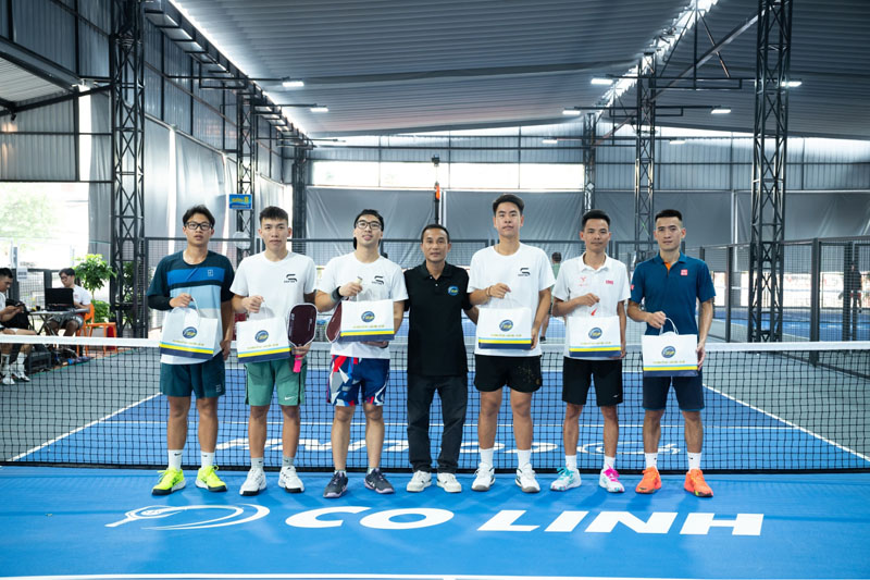 Sân 38 Cổ Linh thu hút cộng đồng người chơi khắp nơi