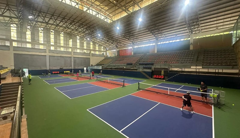 Sân pickleball trong nhà