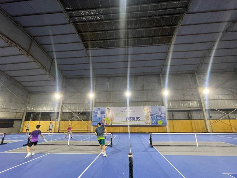 Sân Pickleball Bắc Giang sở hữu 4 sân có mái che hiện đại