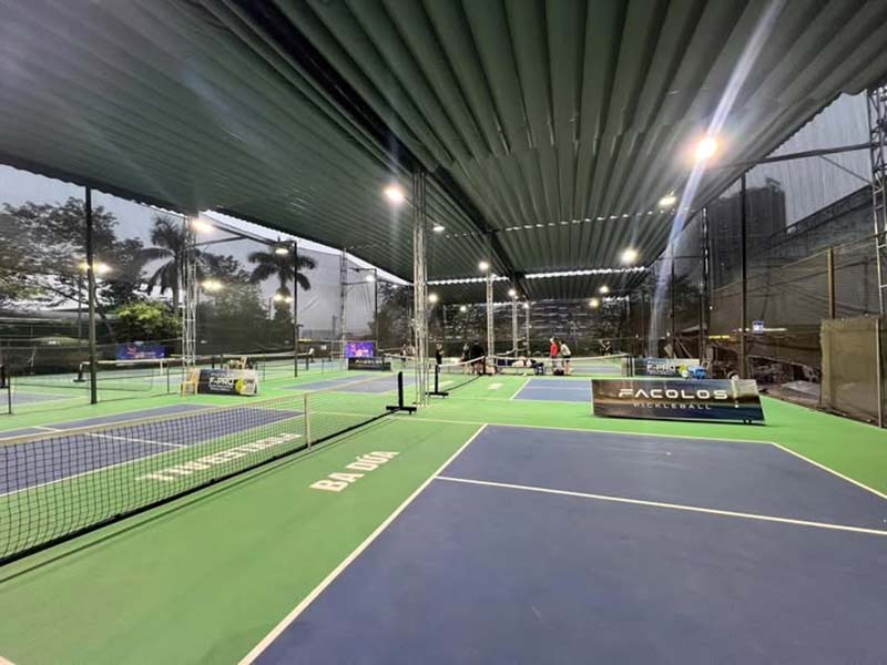 Sân Ba Dứa sạch đẹp với quy mô 8 sân