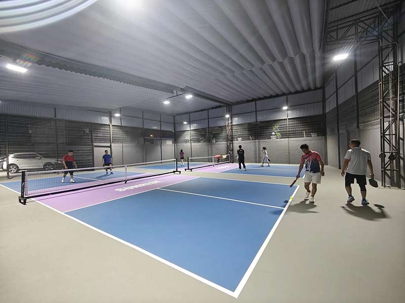 Sân Sunrise Pickleball tiện nghi, hiện đại